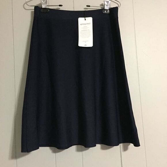 Cabi Dame Skirt - Picture 2 of 7